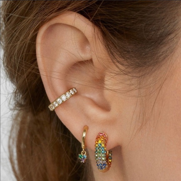 ‼️SOLD‼️BAUBLEBAR HUGGIES - Picture 3 of 3